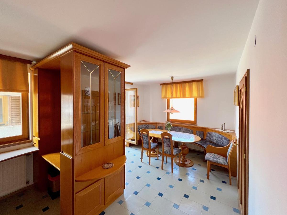 Guest House Domacija Krnc Hrib pri Hinjah Exteriör bild