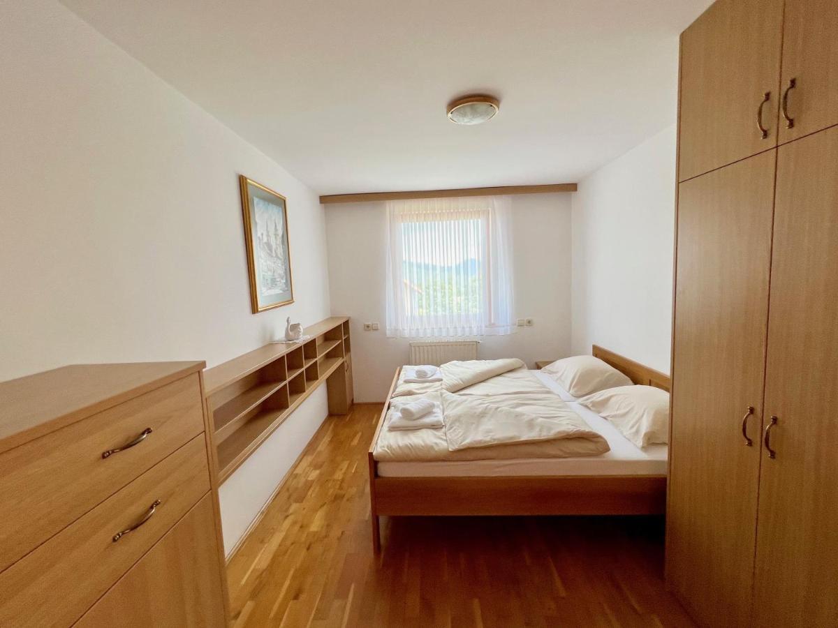 Guest House Domacija Krnc Hrib pri Hinjah Exteriör bild