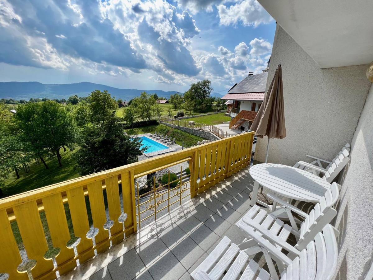 Guest House Domacija Krnc Hrib pri Hinjah Exteriör bild