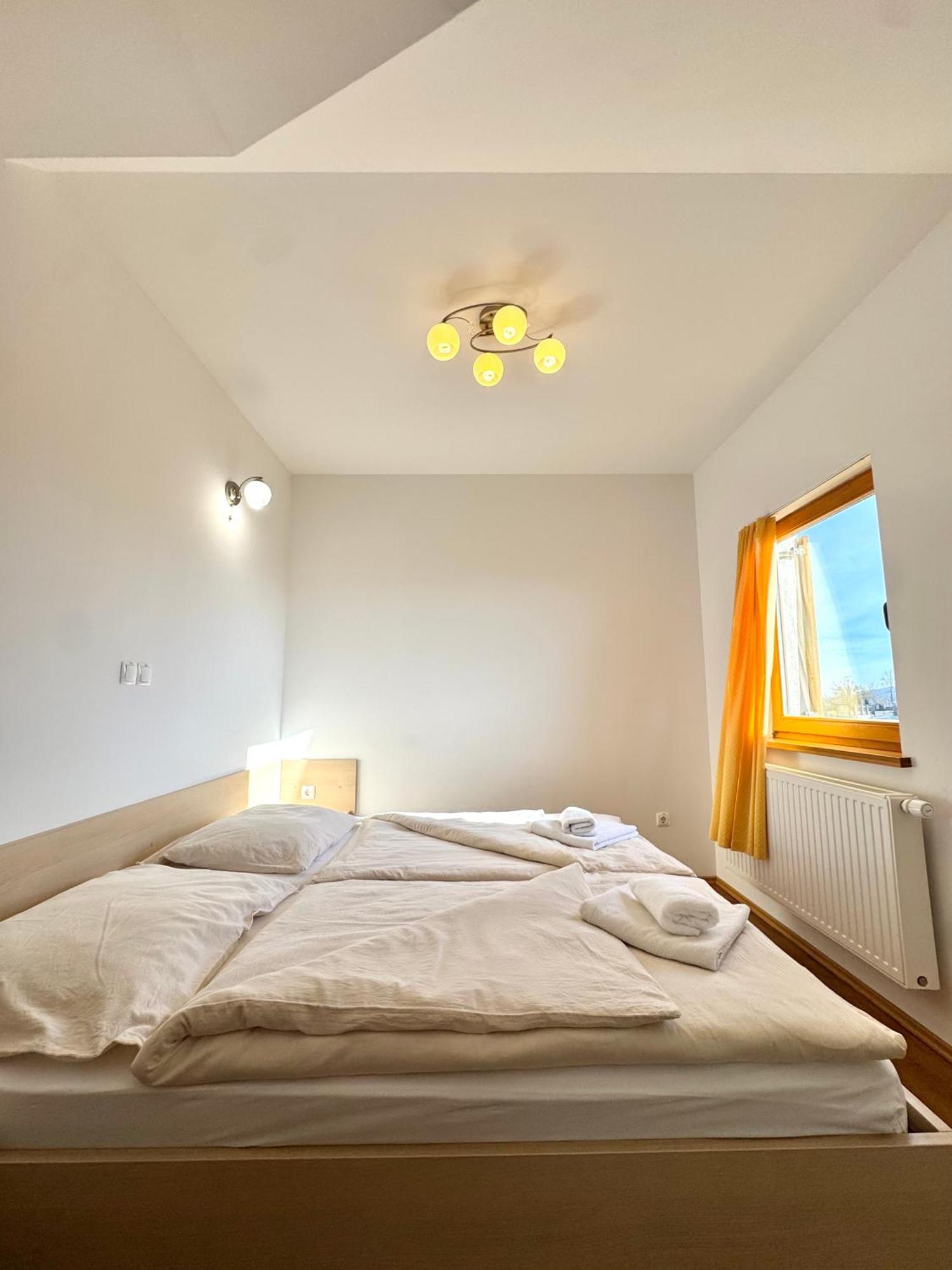 Guest House Domacija Krnc Hrib pri Hinjah Exteriör bild